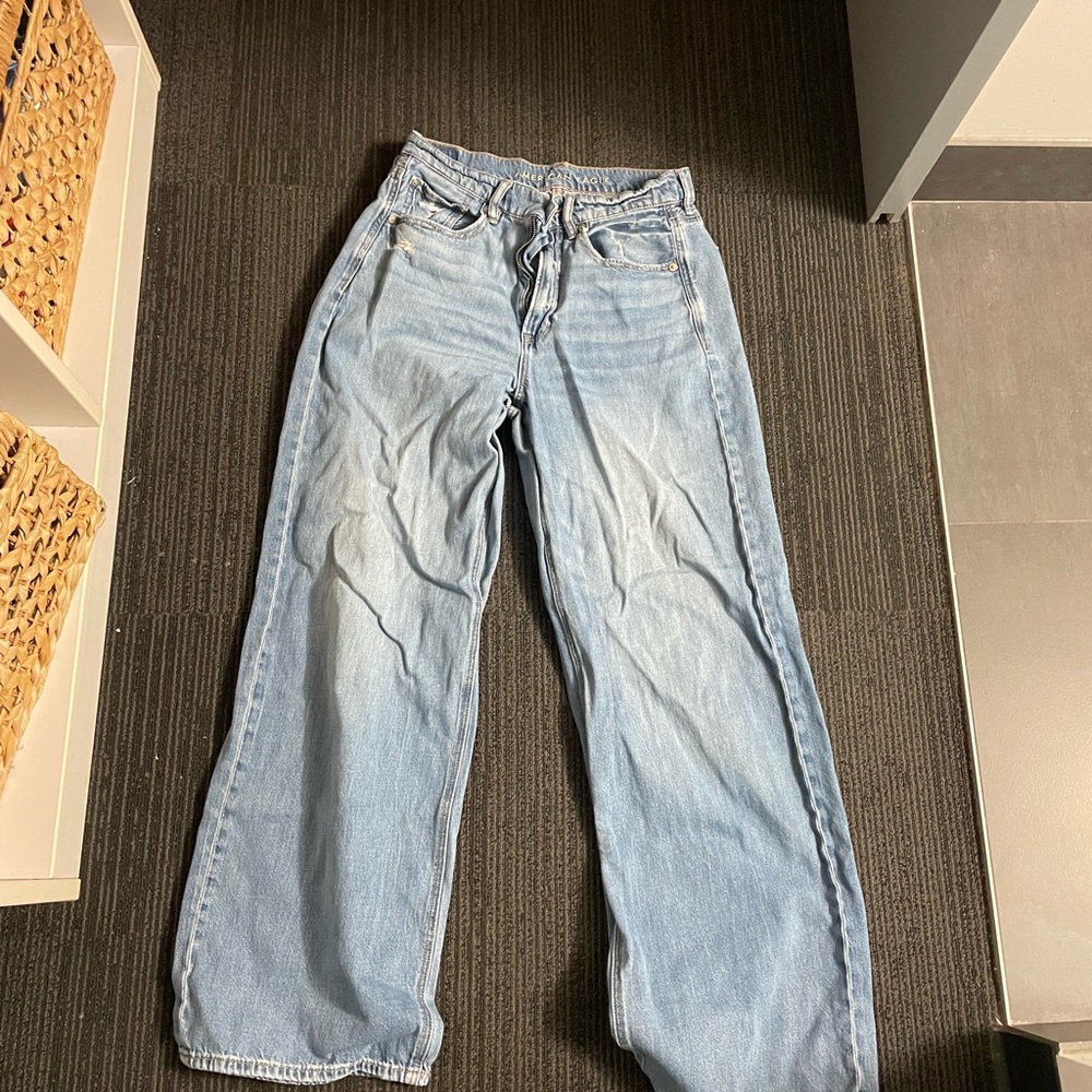 Light Wash Women’s Wide Legs skater Jeans